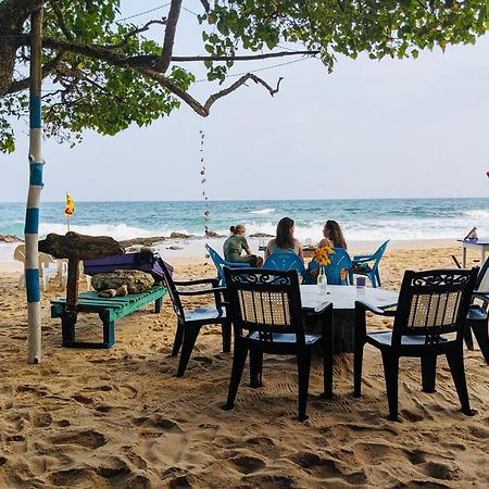 Silent Cabana And Restaurant Marakolliya, Tangalle Exteriör bild