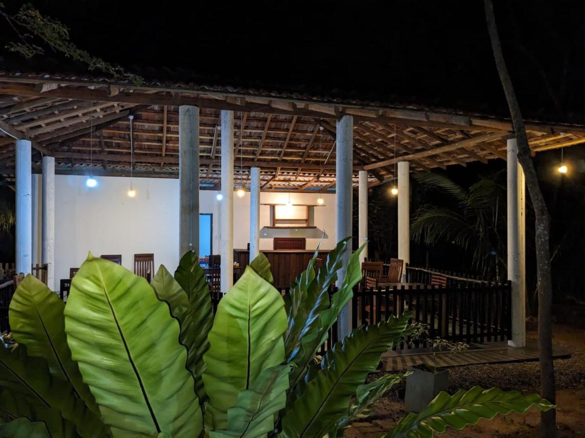 Silent Cabana And Restaurant Marakolliya, Tangalle Exteriör bild