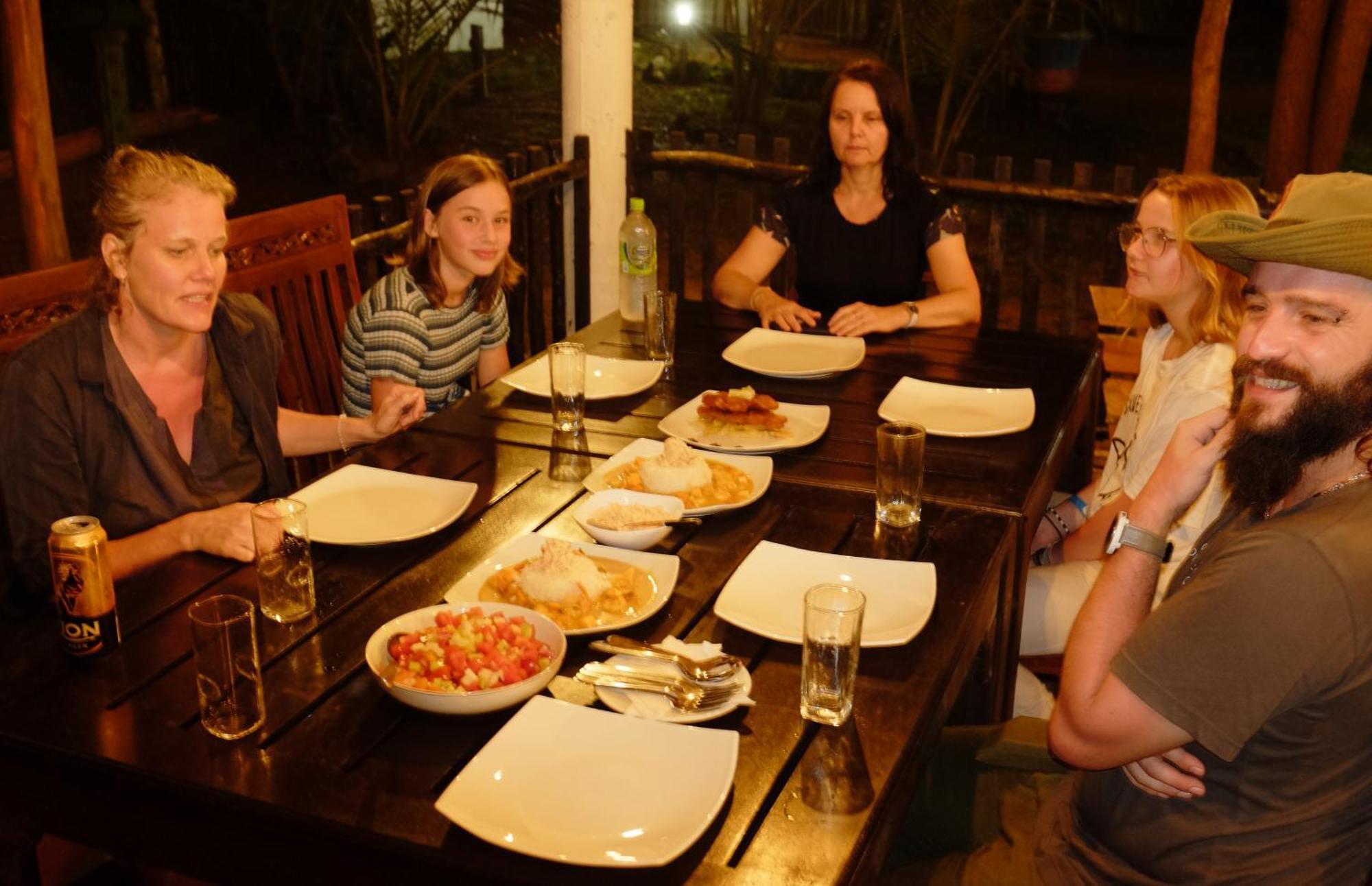 Silent Cabana And Restaurant Marakolliya, Tangalle Exteriör bild