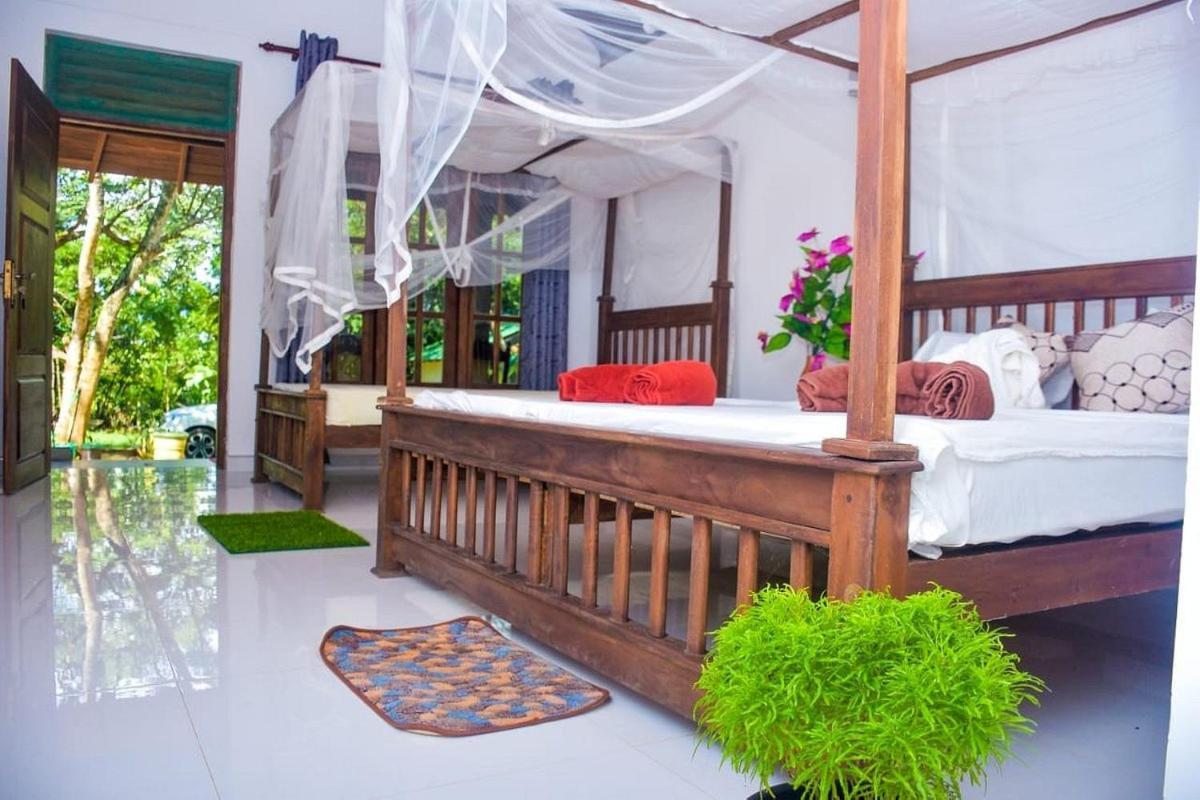 Silent Cabana And Restaurant Marakolliya, Tangalle Exteriör bild